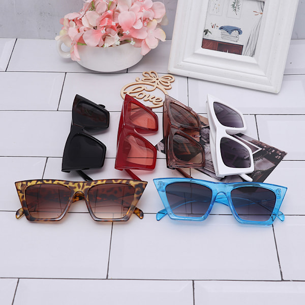European And American Street Style Sunglasses Retro Cat Eye Sung Champagne
