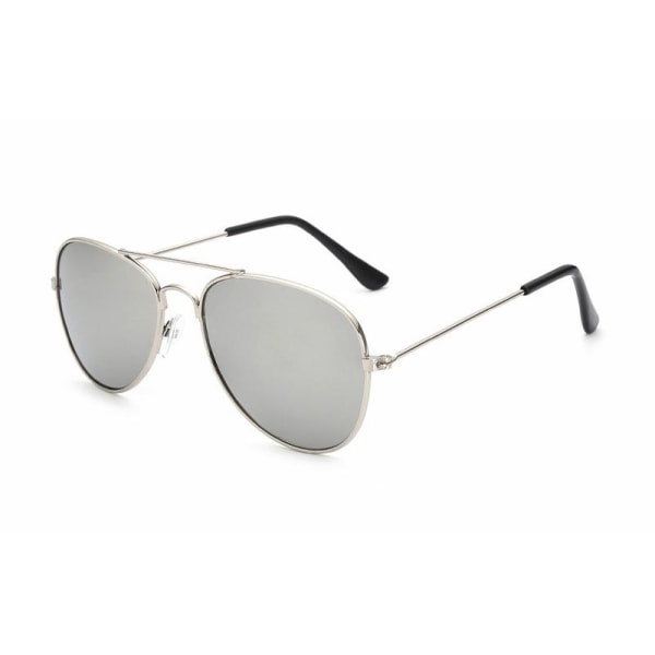 Köp Pilot aviator - Barn solglasögon - Silver båge med silver glas | Fyndiq