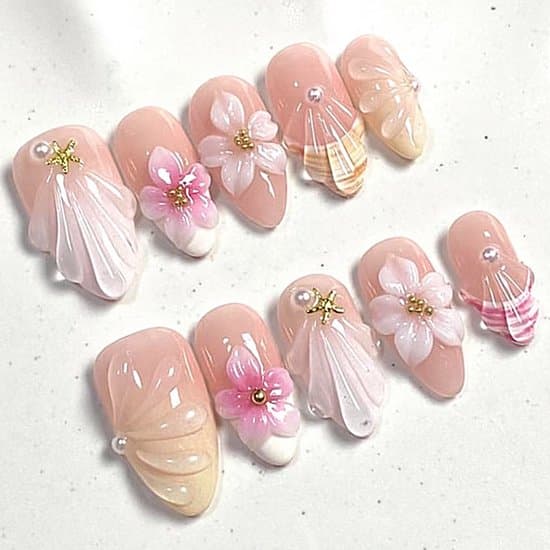 30-delars set med handgjorda korta mandelformade lösnaglar | Nude-rosa och gul gradient med 3D-snäckblomma och sjöstjärnedetaljer | Återanvändbara