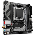Pikkukuva 1 / 3: Gigabyte | A620I AX 1.0 | Processor family AMD | Processor socket AM5 | DDR5 DIMM | Supported hard disk drive interfaces SATA, M.2 | Number of SATA co