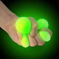 Miniatyrbilde 3 av 4: SCRUNCHEMS Glow In The Dark Squish Ball