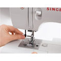 Miniatyrbillede 2 af 5: Sewing machine | Singer | Talent | SMC 3321 | Number of stitches 21 | Number of buttonholes 1 | White