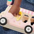 Pikkukuva 5 / 6: Fisher Price Jäätelöbaari Puusta