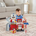 Pikkukuva 4 / 6: Vtech Ttb-paloasema + Urhea Palokunta-auto