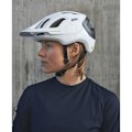 Miniatyrbillede 4 af 6: Poc Mtb Hjelm Axion Race Mips Hvid M
