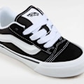 Miniatyrbild 4 av 4: Vans Knu Skool Barnskor Svart EU 27 Pojke