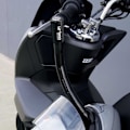 Pikkukuva 4 / 5: Urban Security Ohjaustangon Lukko Practic Mp Aprilia Sxr 50 2021 Musta