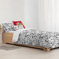 Miniatyrbillede 6 af 7: Play Fabrics Dynetæppe Med Knapper Tom & Jerry Sort Og Hvid Til Seng 135/ 140x240 Cm