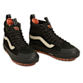Pikkukuva 2 / 5: Vans Sk8-hi Wp Mte Lenkkarit Musta EU 40 Mies