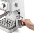 Miniatyrbillede 4 af 4: Delonghi Espresso Kaffemaskine Ec260w Søvfarvet