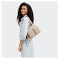 Pikkukuva 9 / 9: Kipling Cool Defea 11l Olkalaukku Beige