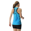 Miniatyrbild 8 av 9: Uyn Ärmlös T-shirt Running Exceleration Aernet Blå S Kvinna