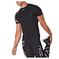Pikkukuva 2 / 5: 2xu Compression Lyhythihainen T-paita Core Musta L Mies