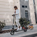 Miniatyrbillede 7 af 9: iSinwheel GT1 Sammenklappelig El-Scooter - 10" - 800W 48V 10Ah - App-styring