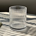 Miniatyrbild 1 av 5: Elegant ribbat glas - perfekt för drycker