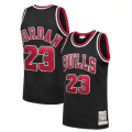 Pikkukuva 1 / 3: Miesten #23 Michael Jordan Chicago Bulls Retro Jersey XL