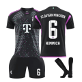 Miniatyrbillede 1 af 2: 2324Bayern away sort fodboldtrøjeærme til voksne børn NO.6with socks M