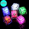 Miniatyrbilde 2 av 4: (Farge Tilfeldig) 12stk Led Isbiter 8-25 Timers Brukstid Glødende Lys
