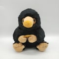 Pikkukuva 2 / 5: Nifflerin pehmolelu tarjottimella The Noble Collectionilta - (18cm) Fantastic
