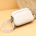 Miniatyrbild 2 av 3: Vit Crossbody-väska Dam Läder Liten Dragkedja Axelväska