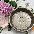 Miniatyrbillede 3 af 4: Kreativ DIY Chrysanthemum Pie Pan Kageform Ovn Bageværktøj Ho