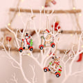 Miniatyrbild 2 av 5: Hängande julgransdekoration i trä, julgranshängare i trä