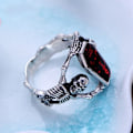 Miniatyrbilde 4 av 5: （null - 10）Hodeskalleformet metallstrukturringer Punk Style Rin