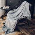 Pikkukuva 1 / 5: Fleece-peitto pompolla, mukava pehmeä Cashmere-peitto sohvalla