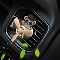 Pikkukuva 1 / 5: Auton tuoksudiffuusorin venttiilipidike, Anime Bear Pilot -autonraikastin F:llä