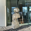 Miniatyrbilde 3 av 5: Speilball 15 cm i diameter i skinnende sølvpolert rustfritt stål