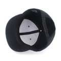 Miniatyrbilde 3 av 5: Svart caps med spenne - sort, one size