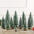 Miniatyrbild 1 av 5: Set med 10 stycken, 5 storlekar av miniatyrjulgranar, Jul