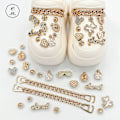 Pikkukuva 2 / 4: Skoberlocker Flower Croc Charms -koruihin, 22 kpl Skoberlocker Croc Charms -koruihin | Rannekoru Rannekorutarvikkeet | Juhlapalvelukset | Syntymäpäivälahja