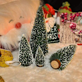 Miniatyrbild 4 av 5: Minigran, söt julgran, konstgjord julgran, mini julgran, miniatyrdekoration, 9 st miniatyrdekorat