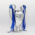 Miniatyrbillede 3 af 5: 2022 Real Madrid Uefa Champions League Fodboldtrofæ 16 cm