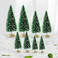 Miniatyrbilde 3 av 5: 8 stk. Miniatyr Furu Trær for Skrivebord, Mini Kunstig Juletre for Julefest Light Green