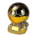 Miniatyrbillede 1 af 4: 2023 Golden Ball Trophy Benzema Soccer Final Scorer Model Resin Soccer Cup Fan Collection Souvenir fodboldstøvler Shape Trophy 25cm