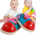 Miniatyrbilde 2 av 5: Multifunksjonelle Tresko Tidlig Undervisning Læring Snøring Tresko Rope exercise shoes
