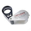 Pikkukuva 3 / 5: 10x Suurennos Jalokiven Luppi Kolmoislinssi Suurennuslasi 6 Led Uv-Valolla 21mm Jalokiville, Koruille