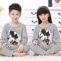 Pikkukuva 1 / 2: Lasten Piirretty Pyjamasetti Tytöille ja Pojille Pitkät Pyjamat Pjs Nukkumisasu Mickey Mouse 5 6 Years