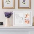 Miniatyrbild 4 av 5: Baby handavtryck och fotavtryck, baby trä tavelram med gips, hand och fot gips Case