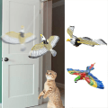 Miniatyrbild 1 av 5: Flygande Fågel Elektrisk Kattleksak Med LED-ljus, Självsysselsättande Kattleksak Interaktiv Simulering Flygande Örn Hängande Anti-tristess Husdjursleksak, Batteridriven 2pcs