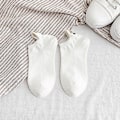 Miniatyrbillede 4 af 5: 10 par broderede tegneseriestrømper Casual sjove bådstrømper Ankel lavt udskårne sokker