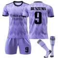 Pikkukuva 1 / 3: Real Madrid vieraspaita Lila nro 9 Benzema nro 20 Vinicius jalkapallopaita #9 12-13Y