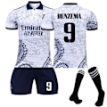 Miniatyrbillede 1 af 2: 22-23 Real Madrid træningsdragt i hjemmetrøje-design BENZEMA  9 L