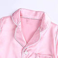 Pikkukuva 2 / 4: Satiinipyjamasetti lapsille: Nappa- ja nappishortsit Pink Suit for height 70 to 80cm