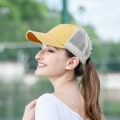Miniatyrbillede 2 af 2: Cap Smutsig bullhatt til kvinder vasket bomuld Snapback-kasketter Criss Cross hestehalehat W Yellow