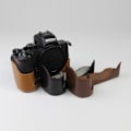 Pikkukuva 2 / 2: Nikon Z50 kestävä nahkakotelo - Ruskea Brown