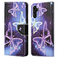 Miniatyrbillede 1 af 2: Wonderland Samsung Galaxy A13 5G Flip Etui - Sparkling Sommerfugle Purple