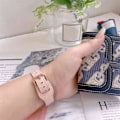 Miniatyrbillede 2 af 2: Apple Watch Series 8 (41mm) T-formet urrem i ægte læder - Lyserød Pink